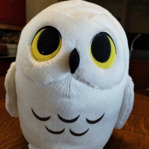 Hedwig (owl stuffie from Harry Potter) - isn't she cute?